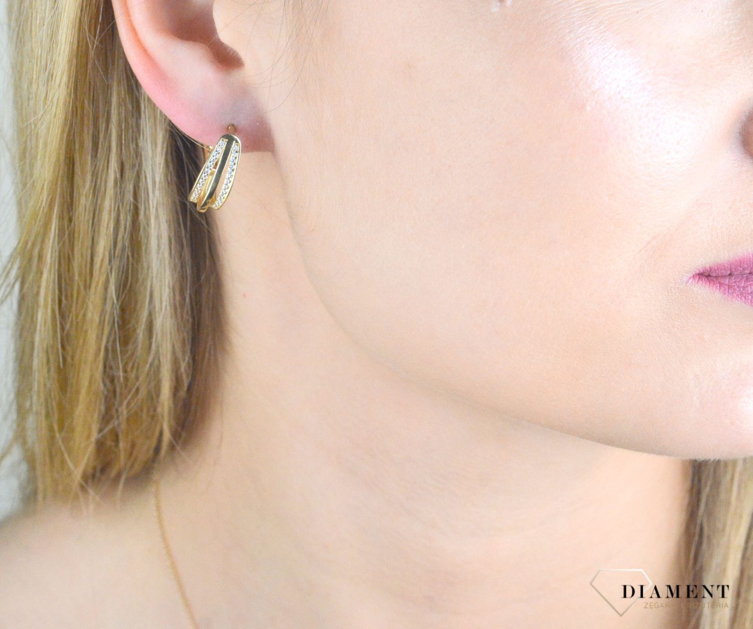 Złote kolczyki damskie 585 angielskie z cyrkoniami KL 9029 585.jpg